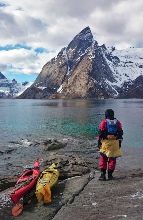 Nordland Outdoor - Winter Kayak in Reinefjrod